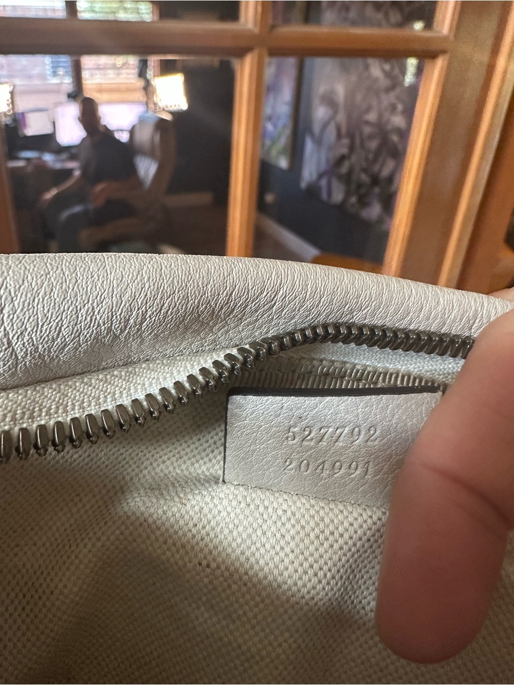 GUCCI White Leather Belt Bag - Picture 4 of 5